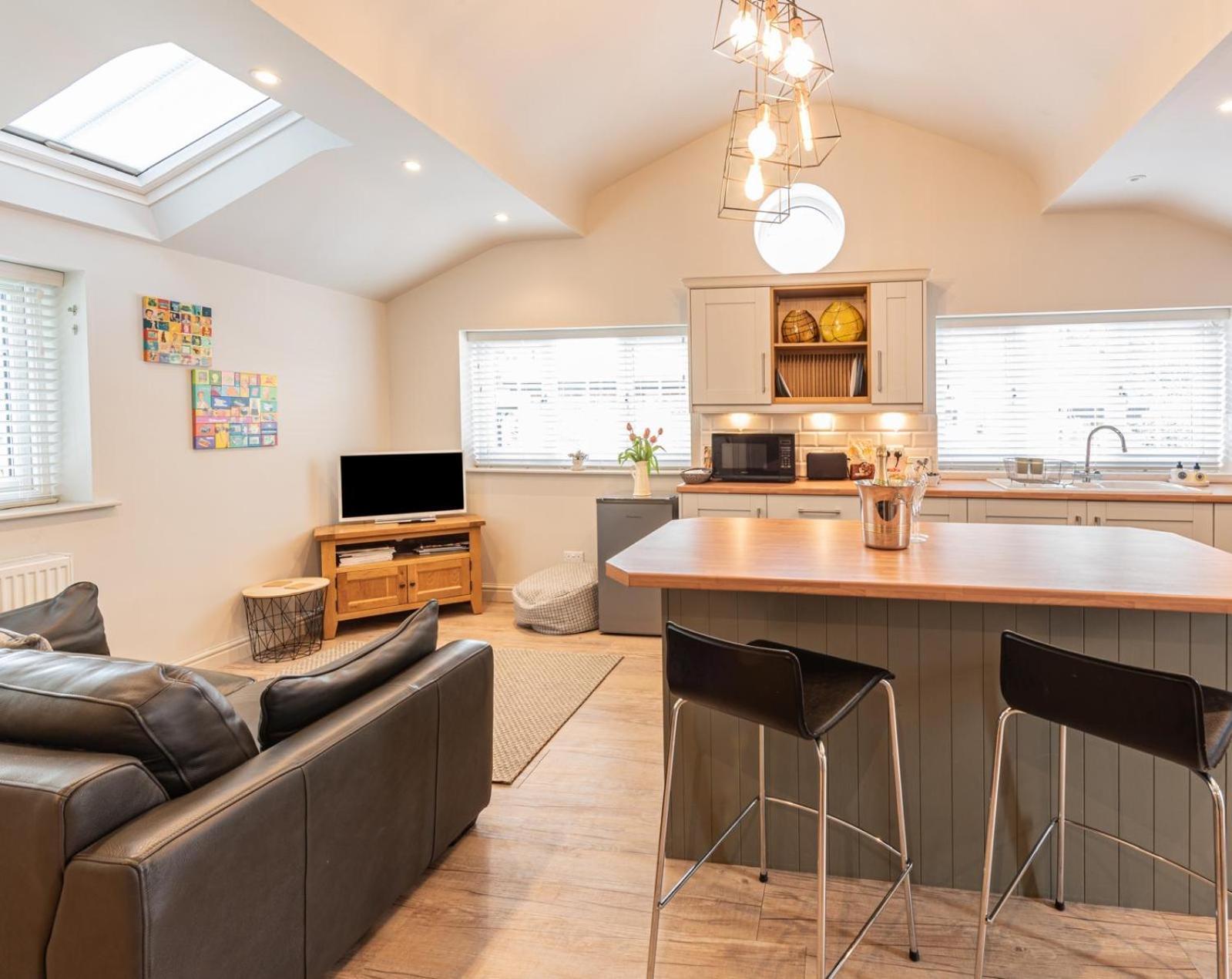 Quiet Self Contained Cottage Near Delamere Forest Cuddington  Exterior foto